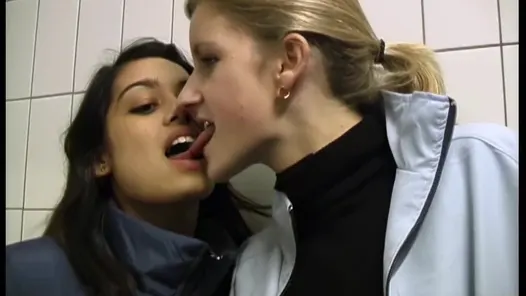 Sevimli lezbiyen kızlar ilk porno oyuncu seçmeleri