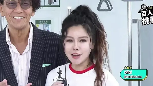 100 adam Asyalı kızın ağzına boşalıyor