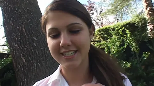 18 yaşındaki genç kız aslında sadece ev ödevine yardım etmek için gitmek istedi