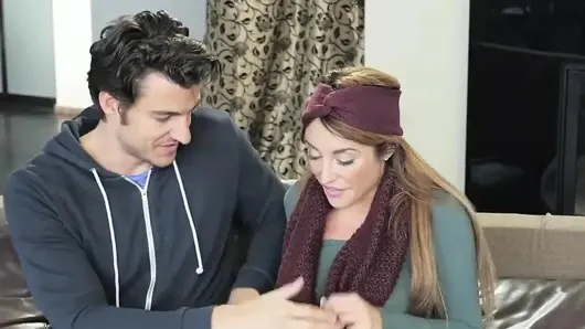 Babes – adım anne dersleri – jay smo oynadığı ateşin yanında rahat