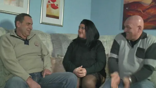 Bir veya daha fazla? bir alman evinde siklere karşı her zaman cömertizdir