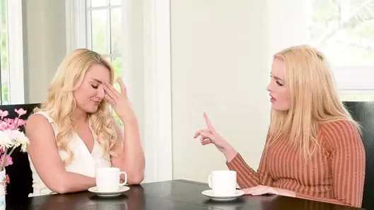 Dindar üvey anneler arzularına boyun eğerler ve üvey oğullarının olgun dangalaklarını dövmesine izin verirler – momswap