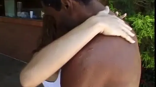 Fahişe alır büyük siyah çük içinde ona kedi