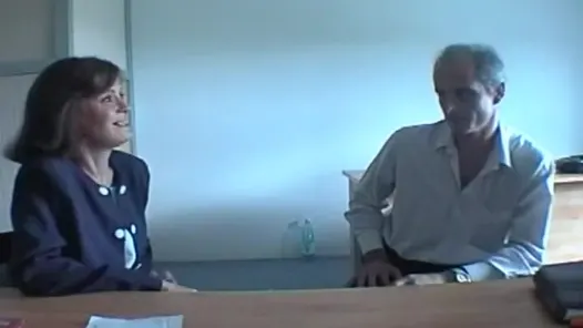 Fransız nine ateşli sikiştikte döl içiyor