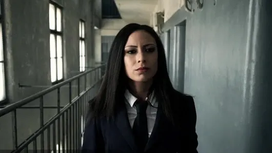 Fransız yıldızı clea Gaultier için hapiste üst arama