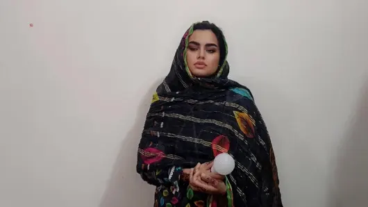 Friend’s mother killed the bulb💡excuse – Hindi Audio