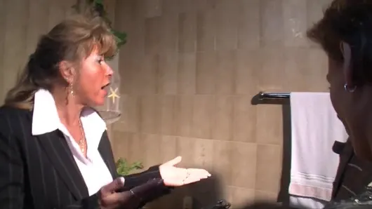 Hevesli amatörler arasında seks oyunları – bölüm 6