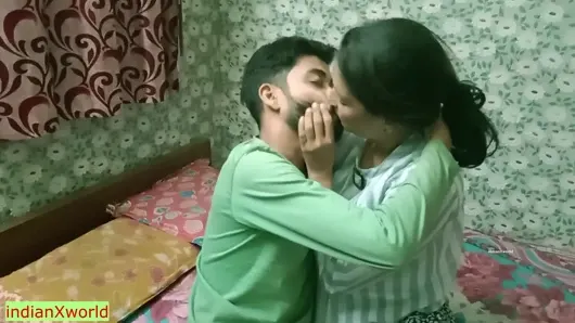 Hintli 18 yaşındaki bekar çocuk kedi onun ev sahibesi lanet!