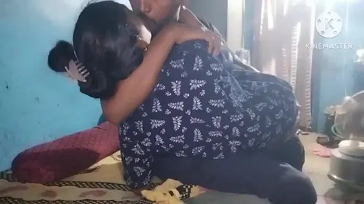 Karımın amını çok sert sikiyorum