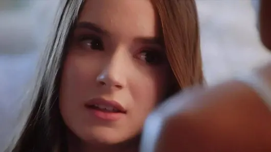 Katledildi – alexis ellerini bestie hazel’in ateşli vücudundan uzak tutamaz