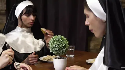 Kötü manastır bölüm 8. İtaatkar bir Jadilika rahibesi ol, rahip tüm günahları aklayacak