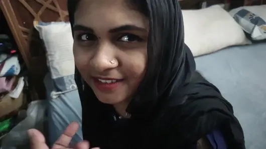 Mallu kız arkadaş evde malayalam konuşması ile seks, Mallu çiftin seks ile ateşli seks konuşması, Mallu çift churidhar’da ateşli seks ve