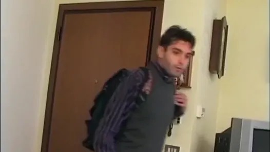 Ninelerin göğüsleri beni tahrik ediyor!