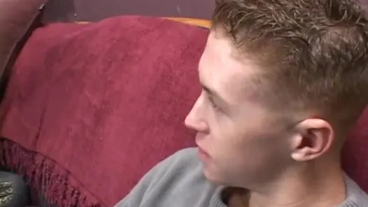 Olgun fahişe ile dev memeler olduğunu becerdin tarafından genç damızlık