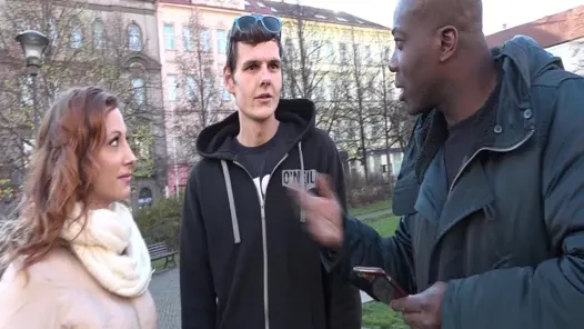 Schwarzer mann fickt meine freundin und ich darf nur etwas helfen