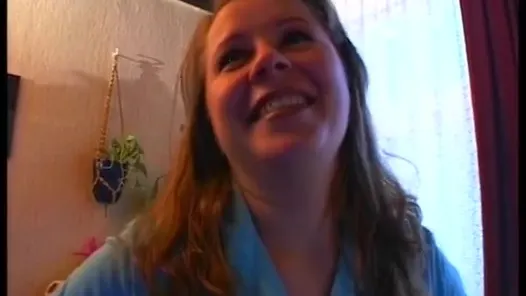 unbefriedigte hausfrau mit milch titten bumst fremd