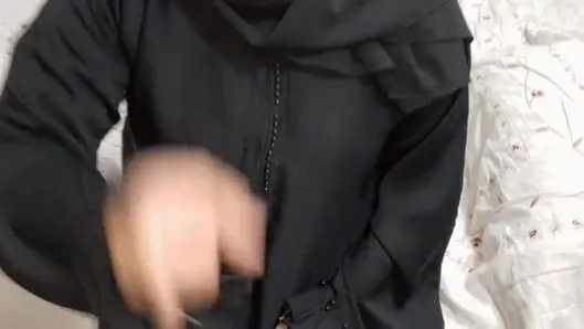 Üvey erkek kardeş Müslüman üvey kız kardeşinin ilişkisini biliyor