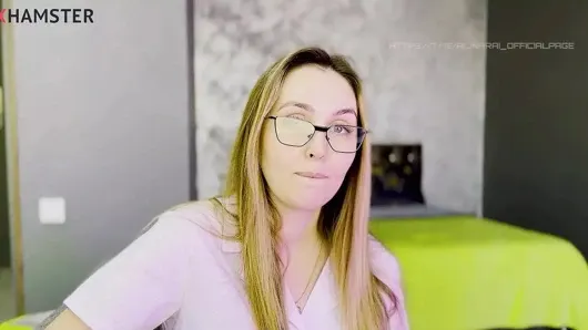 Üvey oğlu üvey annesinin kıçına kalın cum bıraktı. – eğer beni kıçımdan sikmek istiyorsan, yap