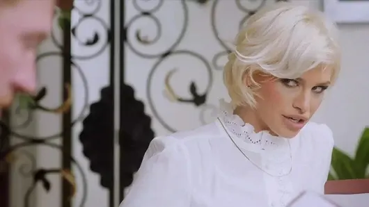 Vixenplus – sert patron Charli asistanının onu sert sikiyor