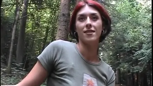 Vor dem kammeramann die Fotze massiert