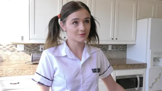 Yarakla azdıran kız öğrenci şanslı büyük yaraklı öğretmenini sikiyor