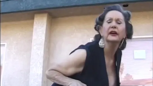 Yaşlı kahrolası sürtükler!!! – bölüm #04