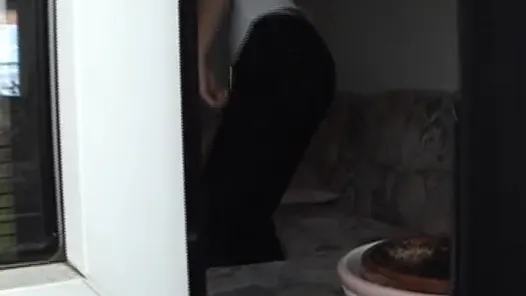 Almanya’dan seksi sarışın bayan oturma odasında çarptım alır