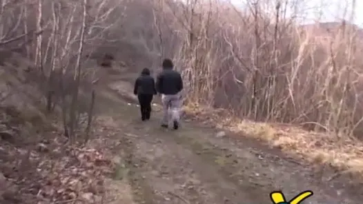Depravata succhia preservativi usati per strada!