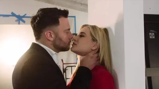 Derin. Bratty Blake’in kocasından sakladığı bir fetişi var