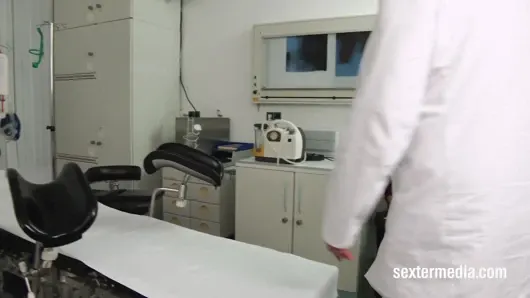 Doktor seks kliniğinde tedavi edildi – lulu gun