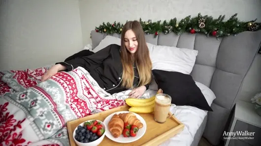 Fahişe üvey kız kardeş için Noel kahvaltısı – anny walker