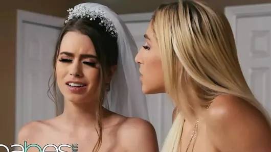 Hatunlar – Abella Danger ve Jill Kassidy’nin sırayla birbirlerinin sulu amlarını tatmalarını izle