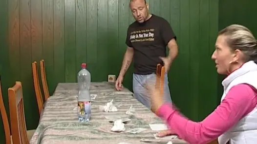 Iki musluklar aynı anda bir milf amcık sıkışmış