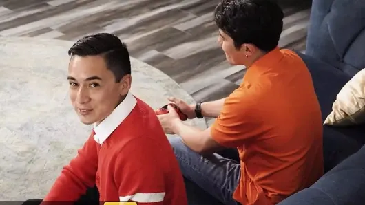 Juan Loco banyoda yürürken Tokyo Leigh meme resimleri çekiyor ve sonunda onları emiyor – brazzers