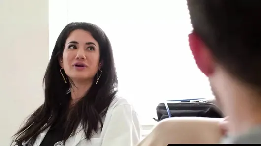 Modern zamanların günahları – bakıcı doktor bakire çifte nasıl sikişeceklerini ve kucaklaşacaklarını öğretiyor – vanessa vega orgazmları
