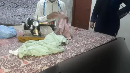 Terzi ne yenge ka naap lete lete yenge hi ko chod dala