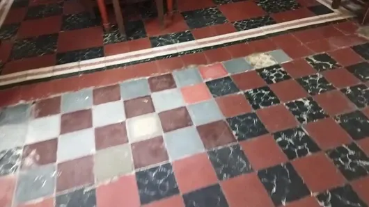 Ailem gelene kadar teyzemle ilgileniyorum
