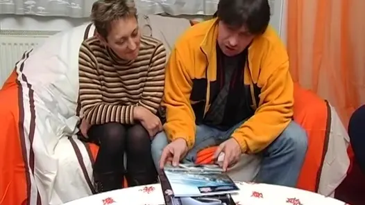 Anneanne orgazm birkaç kez sırasında kız arkadaş seks