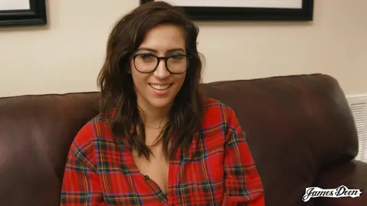 April O’neil’in dünyayı kurtaran sikişi – James Deen’in minnettarlığı