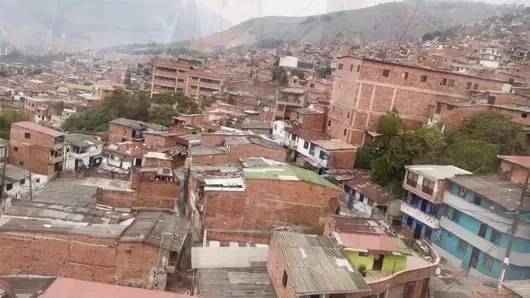 Arkadaşım beni Kolombiyalı favelas’daki evine davet ediyor