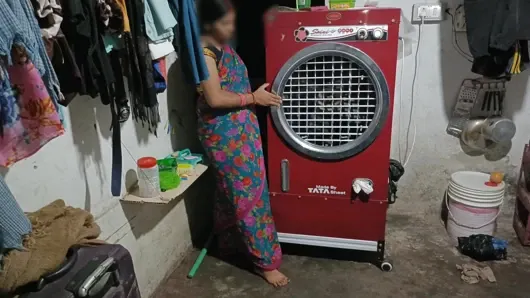 Ateşli seksi götlü amcık sikişiyor yarak emiyor memeden süt emiyor ve domaltarak yarağa oturuyor