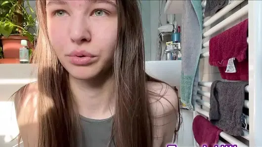 büyük labia tıraş ile 18 yaşındaki genç! yakın çekim