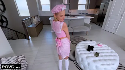 Cosplay döl çöplüğü fotoğrafçının amıyla oynamasına izin veriyor