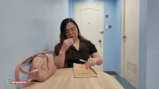 Ev sahibesi kiracısına ücretsiz kirayı nasıl kazanacaklarını öğretiyor – sharinami joi bakış açısı tagalog (eng sub)