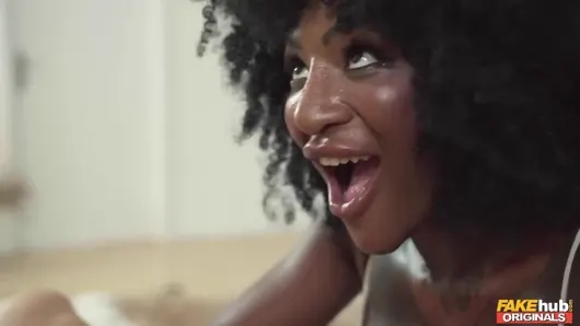 Fakehub originals – balon götlü yoga öğretmeni Josy Black