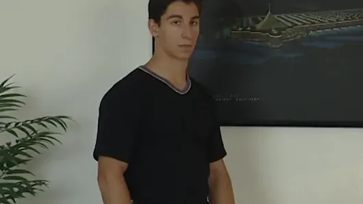 Hamile sarışın orta yaşlı seksi kadın genç delikanlının sert yarağıyla perişan oluyor