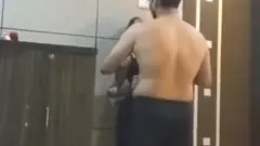 Hintli öğrenci öğretmeni tarafından dinlenme odasında sikiliyor