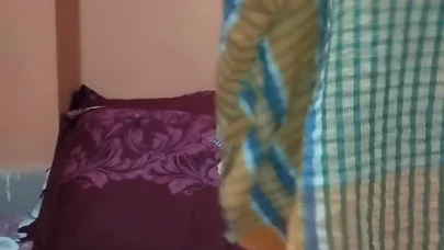 HOT Bangladeshi Viral Young Girl Sex with DILDO