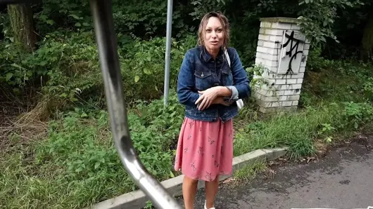 Kız yağmurdan kurtarıldı ama Mike’ın schlong’un daha fazla planı vardı (bölüm 1)