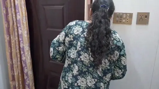 Koca evde değil
